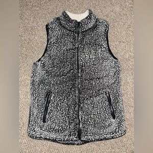 Women’s Love Tree Sherpa Vest